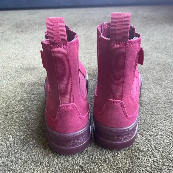 Puma Mayze Chelsea Curtain Call shoes. Never worn. Size 7 - Picture 6 of 10